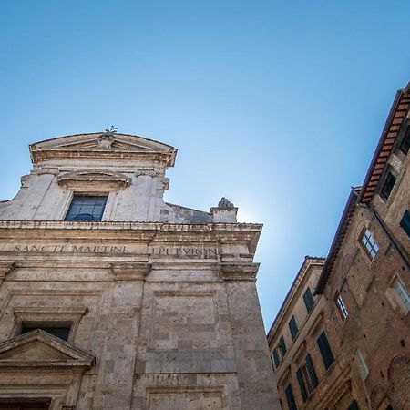 Colours Studio 10 M Away Piazza Del Campo Siena Exterior foto